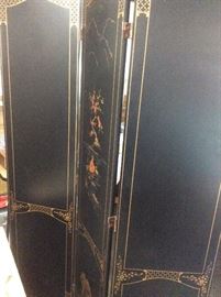 Gorgeous room divider one side beveled mirrors the other side black with decorations