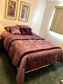 Like new SERTA pillow top queen bed