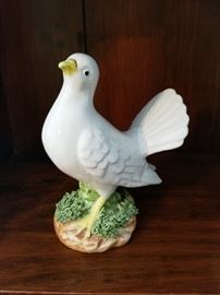 Bird figurine