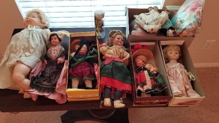 Antique doll collection 
