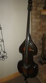 Ampeg Upright Electric Stand up Bass