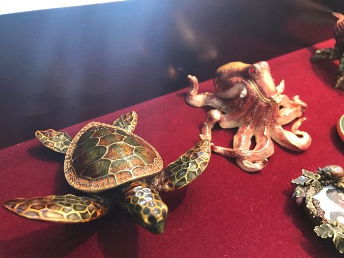 TURTLES AND OCTOPII 