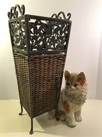 Umbrella Stand & Ceramic Cat   https://ctbids.com/#!/description/share/27559