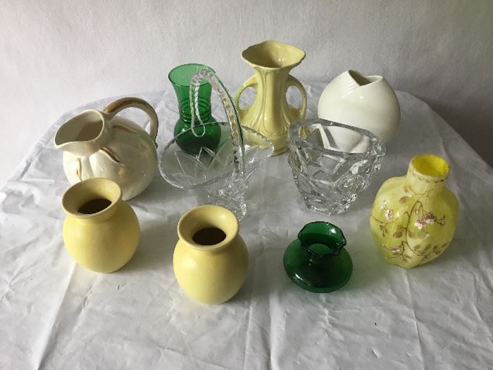 Assorted Vases    https://ctbids.com/#!/description/share/27073