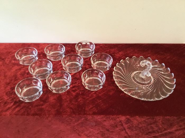 Glass Serving Tray & 9 Dessert Bowls        https://ctbids.com/#!/description/share/27222