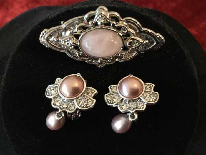 Art Deco Pins and Clip Earrings  https://ctbids.com/#!/description/share/27089