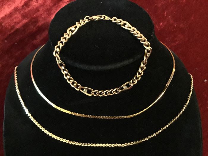 2 Gold Necklaces & Bracelet     https://ctbids.com/#!/description/share/27112