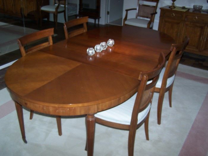 KINDLE DINING TABLE & CHAIRS