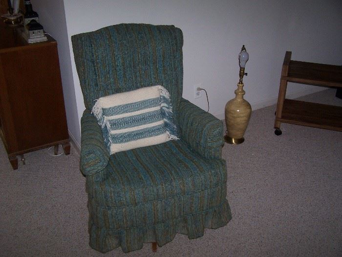 EASY CHAIR