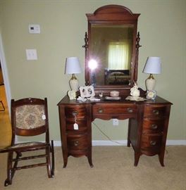 Vintage mahogany vanity with mirror