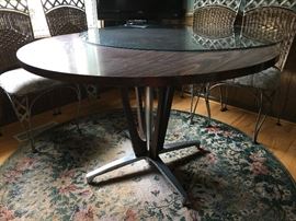 Mid Century Pedestal Table