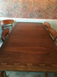 Lane Dining Table With 5 Chairs