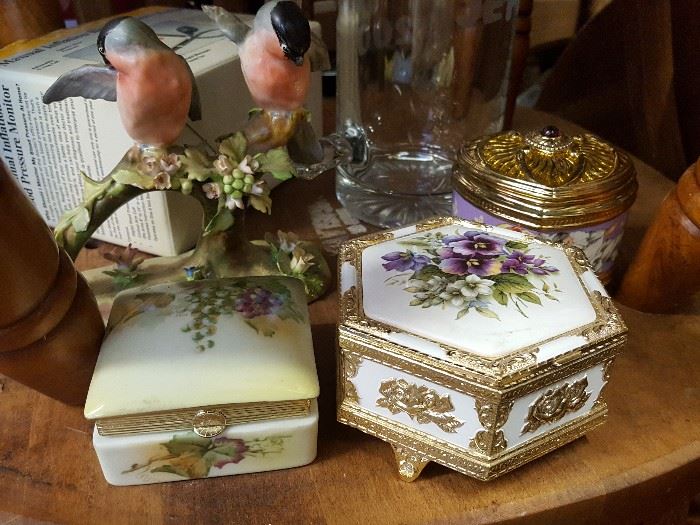 Jewelry boxes, decor