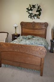 East Lake Antique Standard Bed