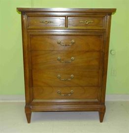 Vintage Chest of Drawers