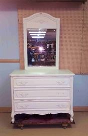 Matching Chest w/ Mirror