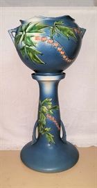 Roseville "Bleeding Heart" Jardiniere & Pedesal