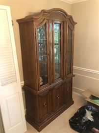 SOLID WOOD CHINA CABINET (WE HAVE DELIVERY SERVICE AVAILABLE)