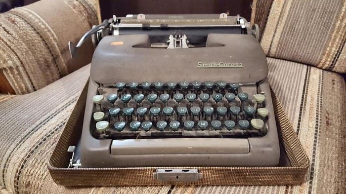 Antique Typewriter