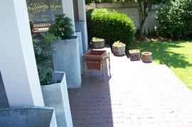 Concrete pots