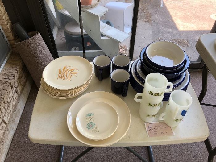 Vintage Golden Wheat dinner plates, Anchor Hocking Fire King coffee mugs in the Green Meadow (?) pattern, and more vintage plates.