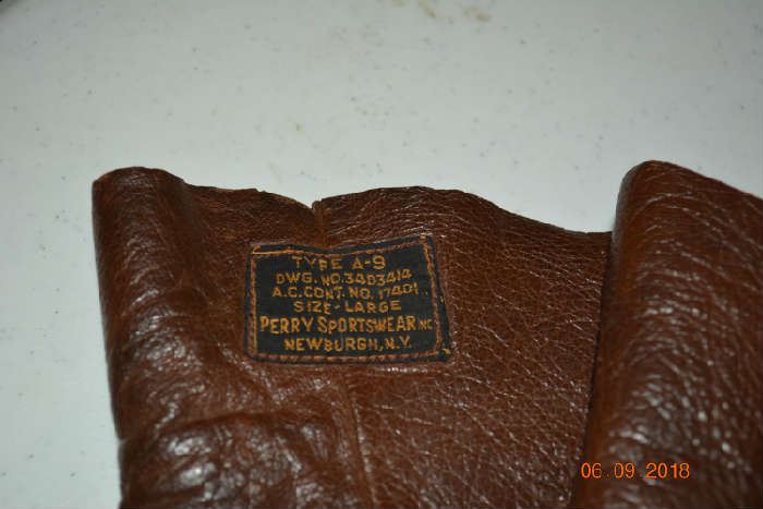 WWII Fighter Pilot Gloves Type A-9 Perry Sportswear Newburgh, NY