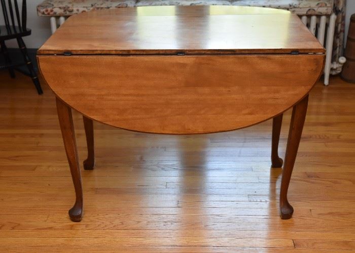 Drop Leaf Dining Table (approx. 49.5" L x 42" W x 30.5" H fully extended)