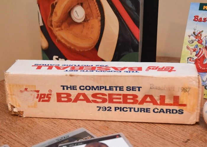 Topps Baseball Cards (1987)