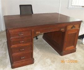 Partners desk