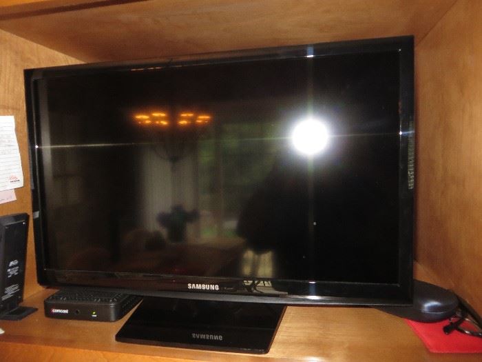 SYNCMASTER T27A300
SAMSUNG TV

