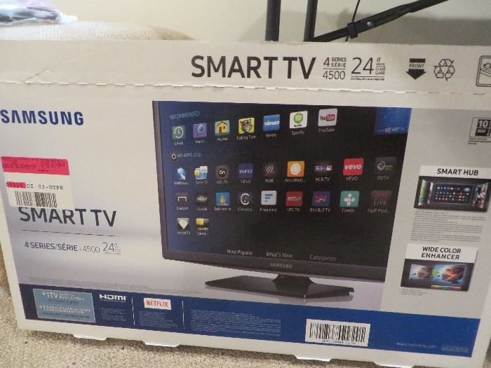 4 SERIES 4500 24 INCH SMART TV
SAMSUNG TV
