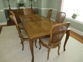 BAKER DINING TABLE & CHAIRS 