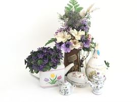 Floral Porcelain Decor    http://www.ctonlineauctions.com/detail.asp?id=730727