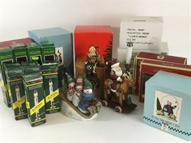 10 Christmas Figurines, 2 Spode Dishes, 12 Lights   http://www.ctonlineauctions.com/detail.asp?id=730917