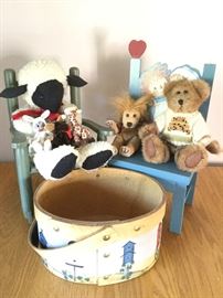 Collectibles, including Boyd's Bears      http://www.ctonlineauctions.com/detail.asp?id=731118