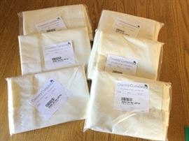 Brand New Set of Curtains by Country Curtains      http://www.ctonlineauctions.com/detail.asp?id=731133