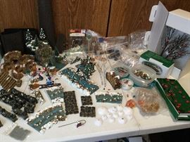 Department 56 Assortment      http://www.ctonlineauctions.com/detail.asp?id=731072