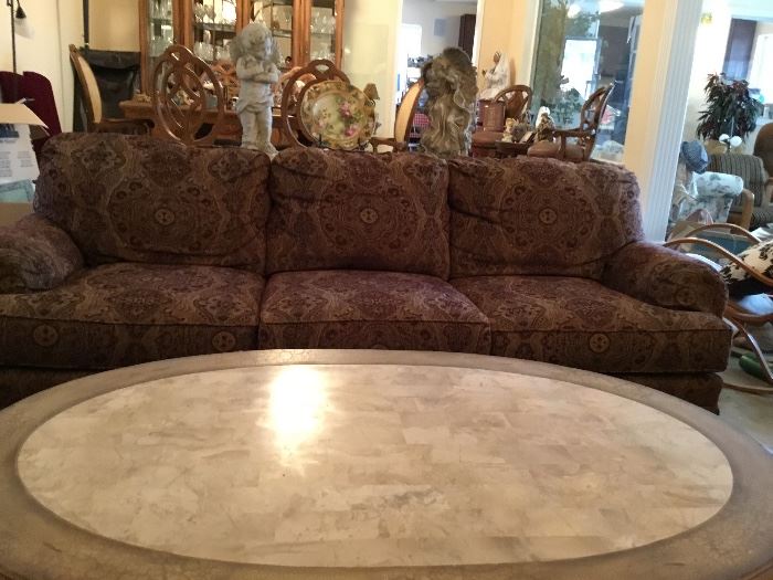 Coffee table and couch - Italian style 