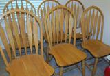 Oak table w/2 leaves & 6 chairs