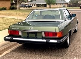 Green 1982 Mercedes SEL - Rear