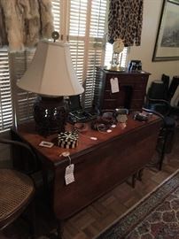 144 Dresser, Lamps Misc.