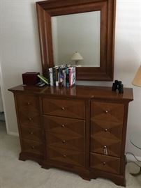 Dresser Modern