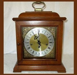 Colonial Presentation Clock 