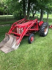 1950s IH 300 utility tractor