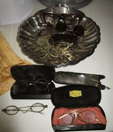 Antique glasses/eyeware