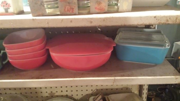 More vintage kitchenware - oh the colors!
