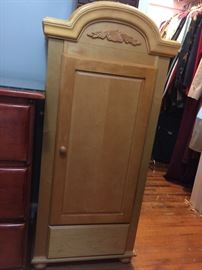 Lingerie/jewelry cabinet
