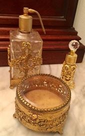 Gold filagree vanity set