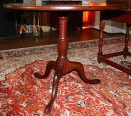 Antique tilt top table