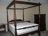 Pennsylvania House 4 poster canopy queen bed